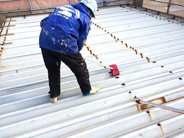 玉野市　H薬局様　屋根・外壁塗装施工事例施工中