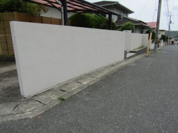 塗り替えた塀