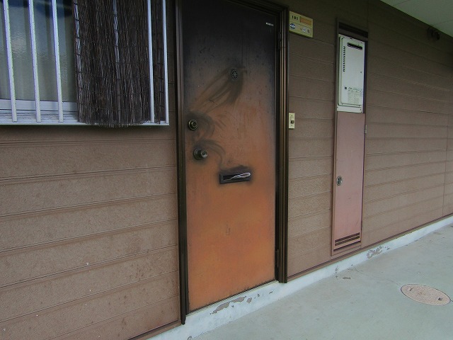 ドアの塗装前