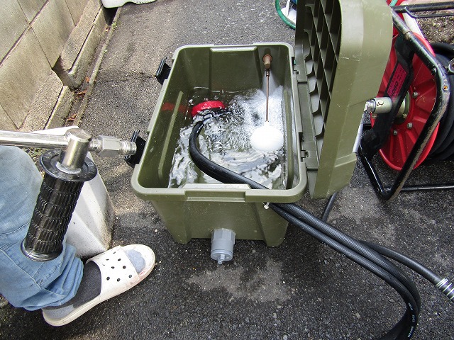 高圧洗浄用の水入れタンク