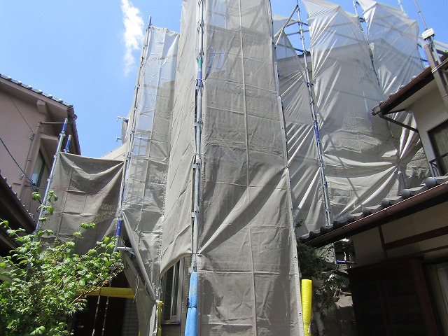 岡山市北区の外壁・屋根塗装現場
