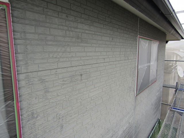 塗装前の色褪せた外壁