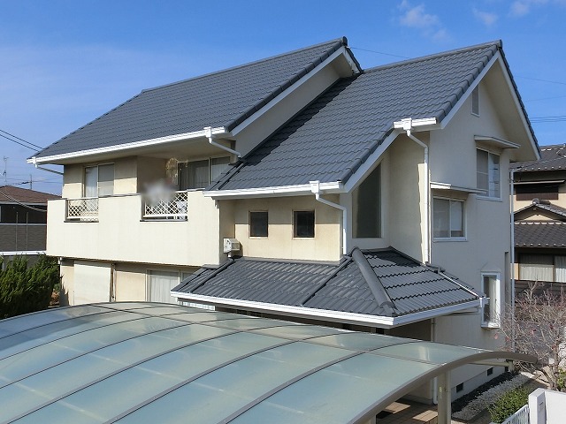屋根の塗装完成