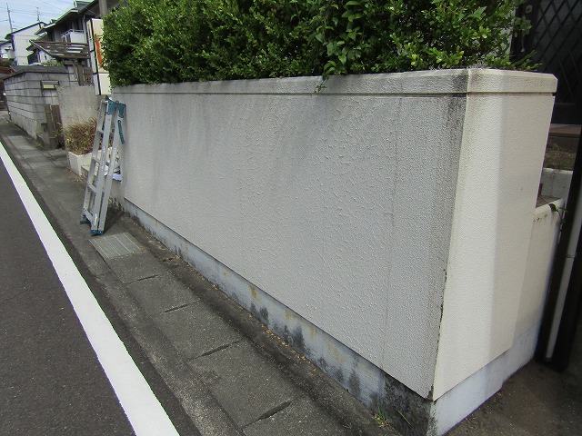 塀の塗装前