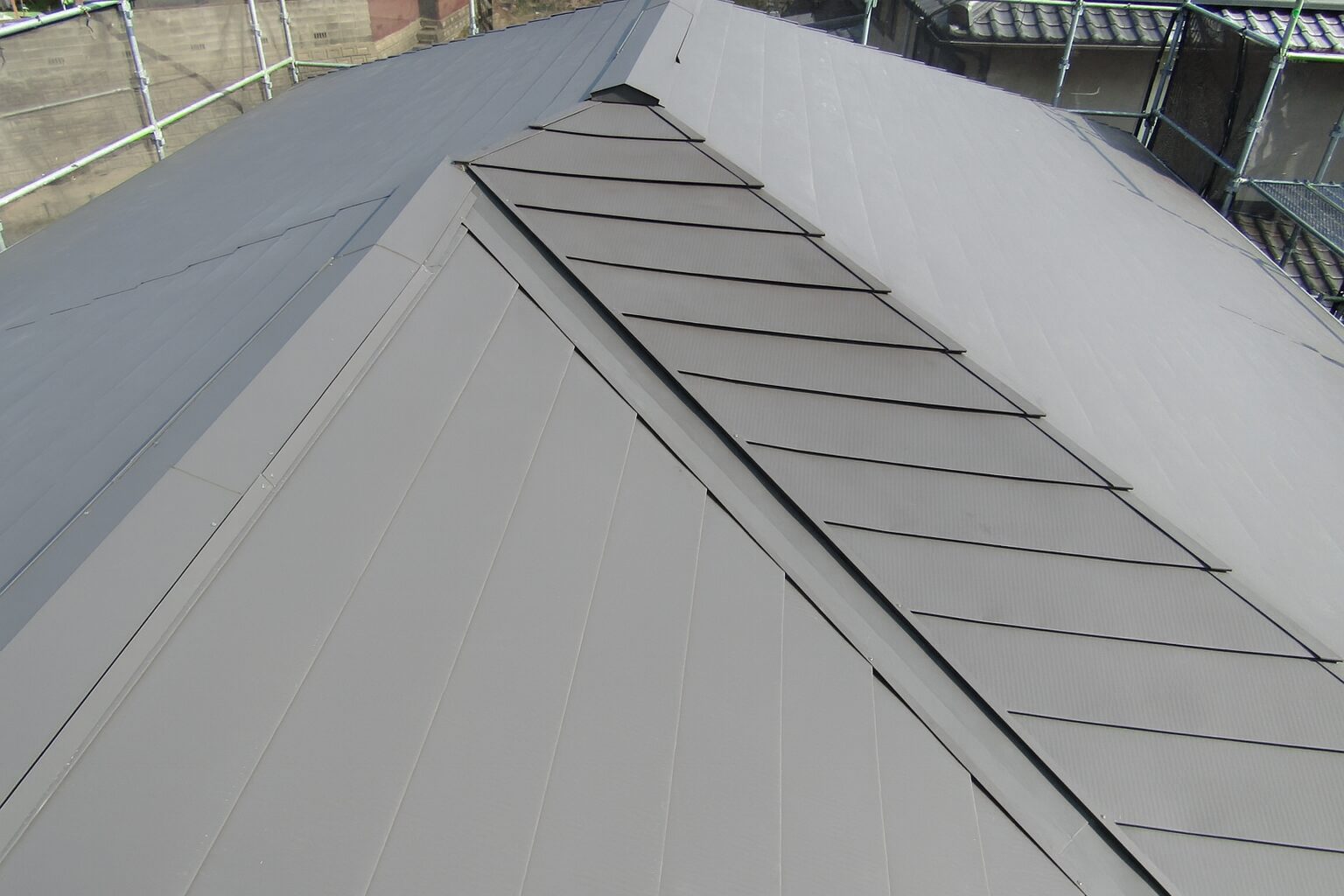 カバー工法工事をした屋根