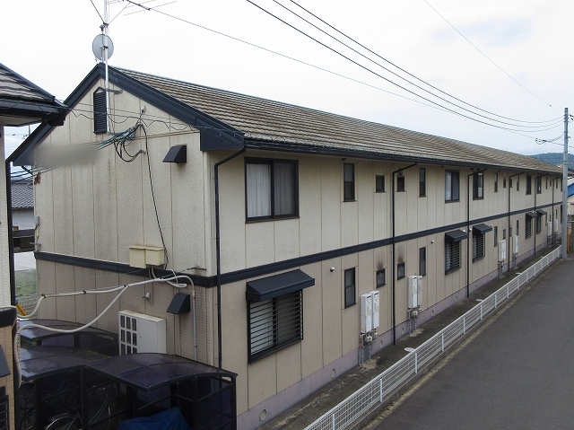 倉敷市八王寺のアパート塗装工事前の全景