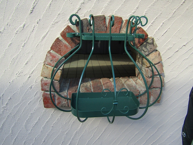 塀の装飾部分も塗装し新築の様に