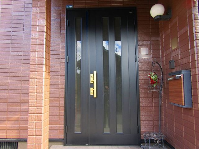 玄関ドア塗装完成