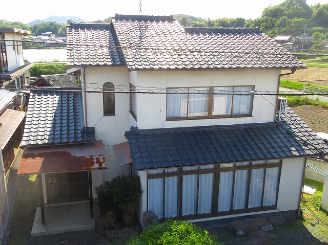 真備町　屋根外壁塗装工事の施工前