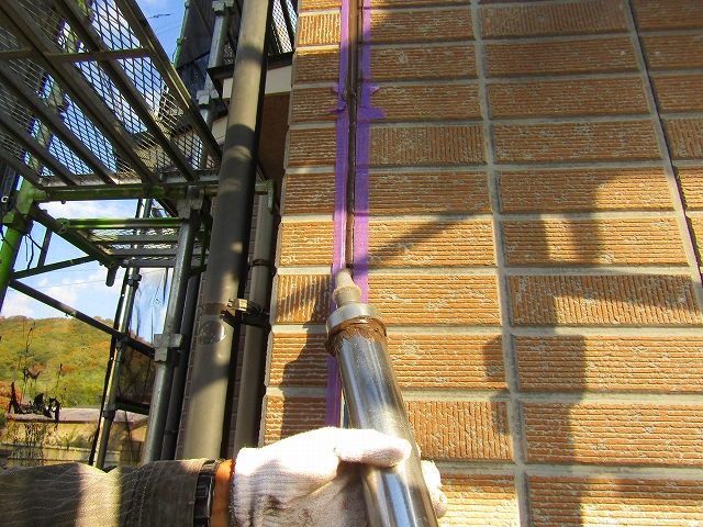 コーキング充填