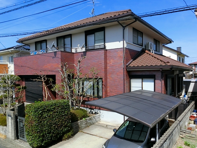 一階がタイル外壁の住宅